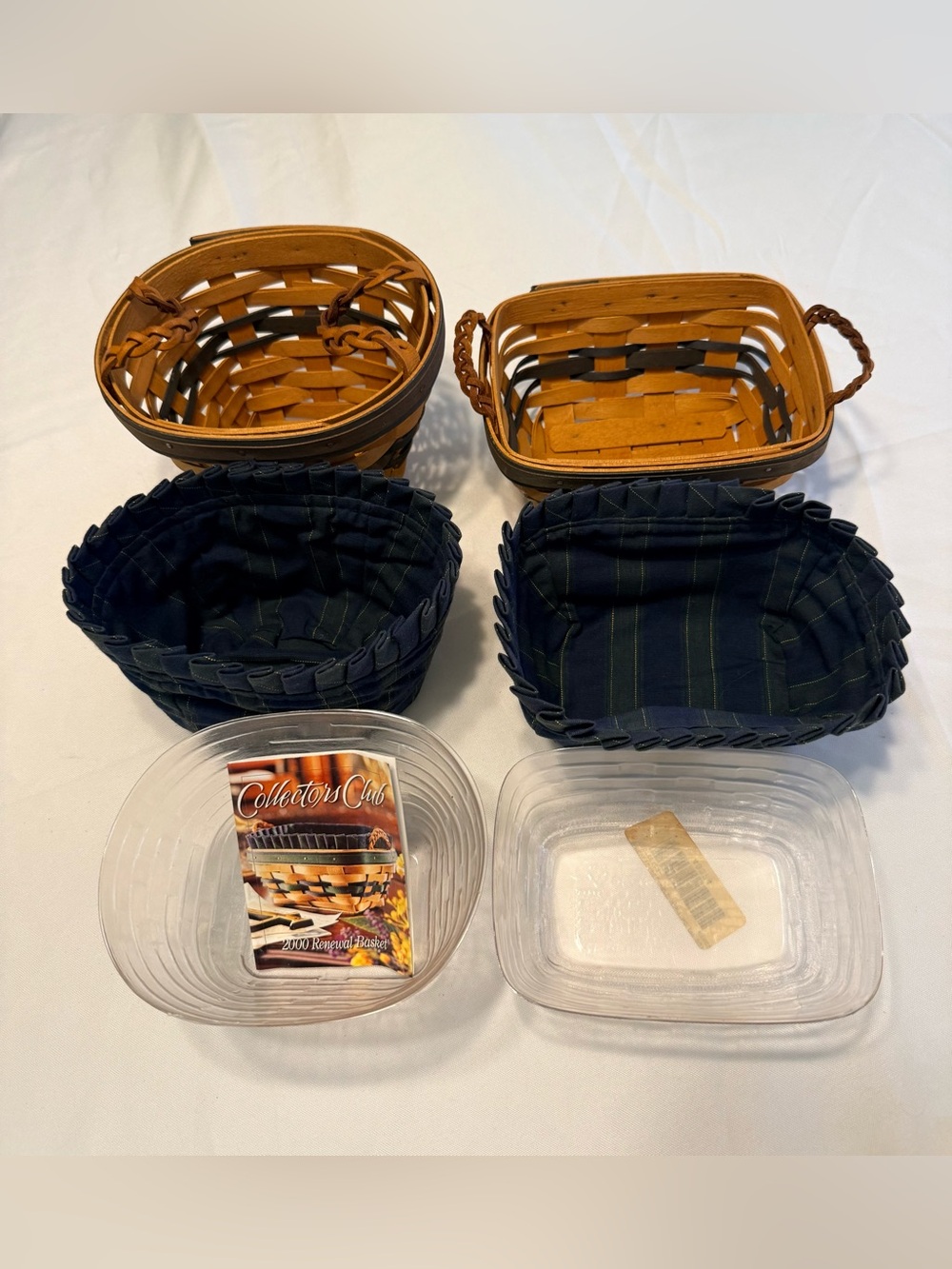 Vtg 1999-2002 Longaberger woven baskets  COLLECTION CLUB renewal BASKET (2)